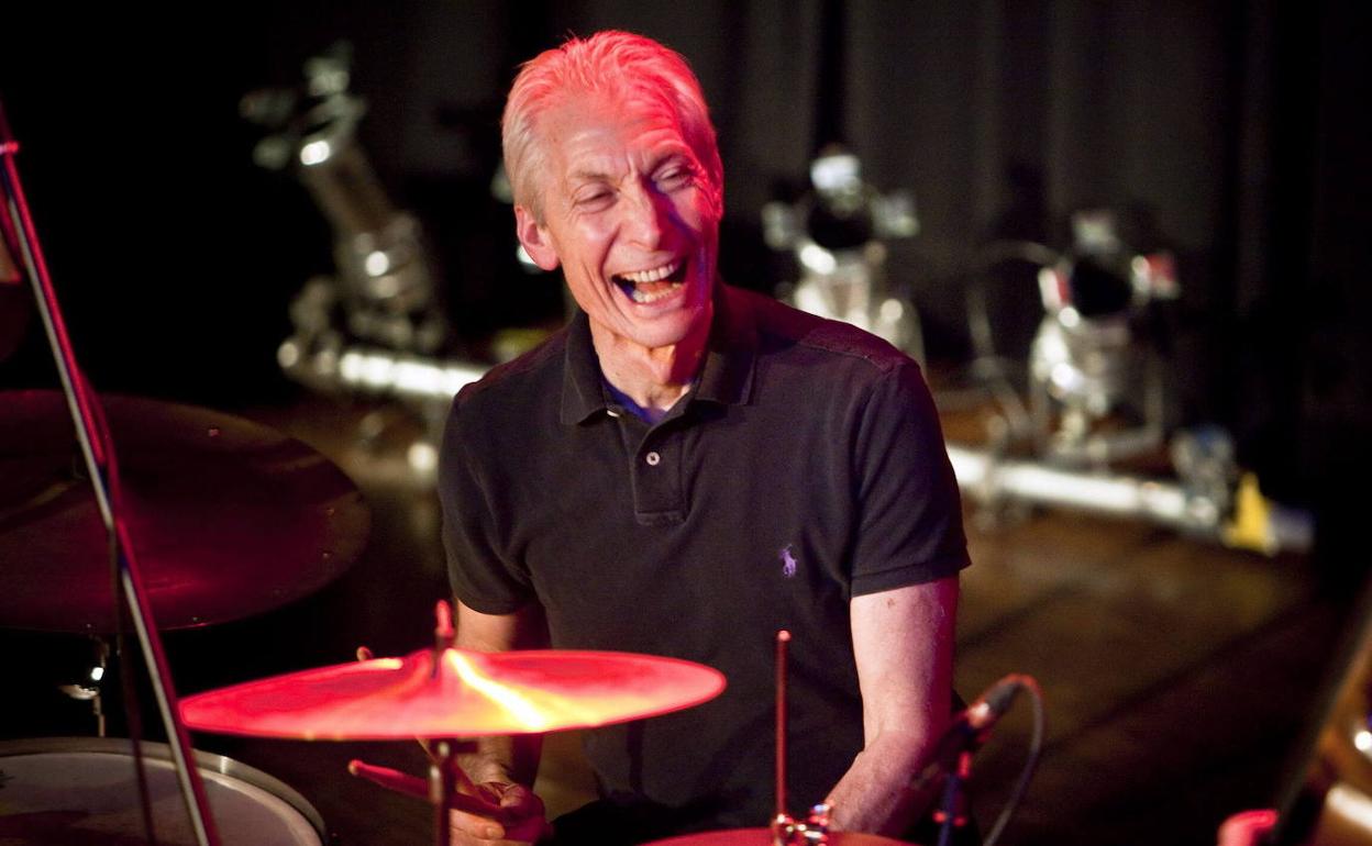 Muere Charlie Watts, batería de los Rolling Stones