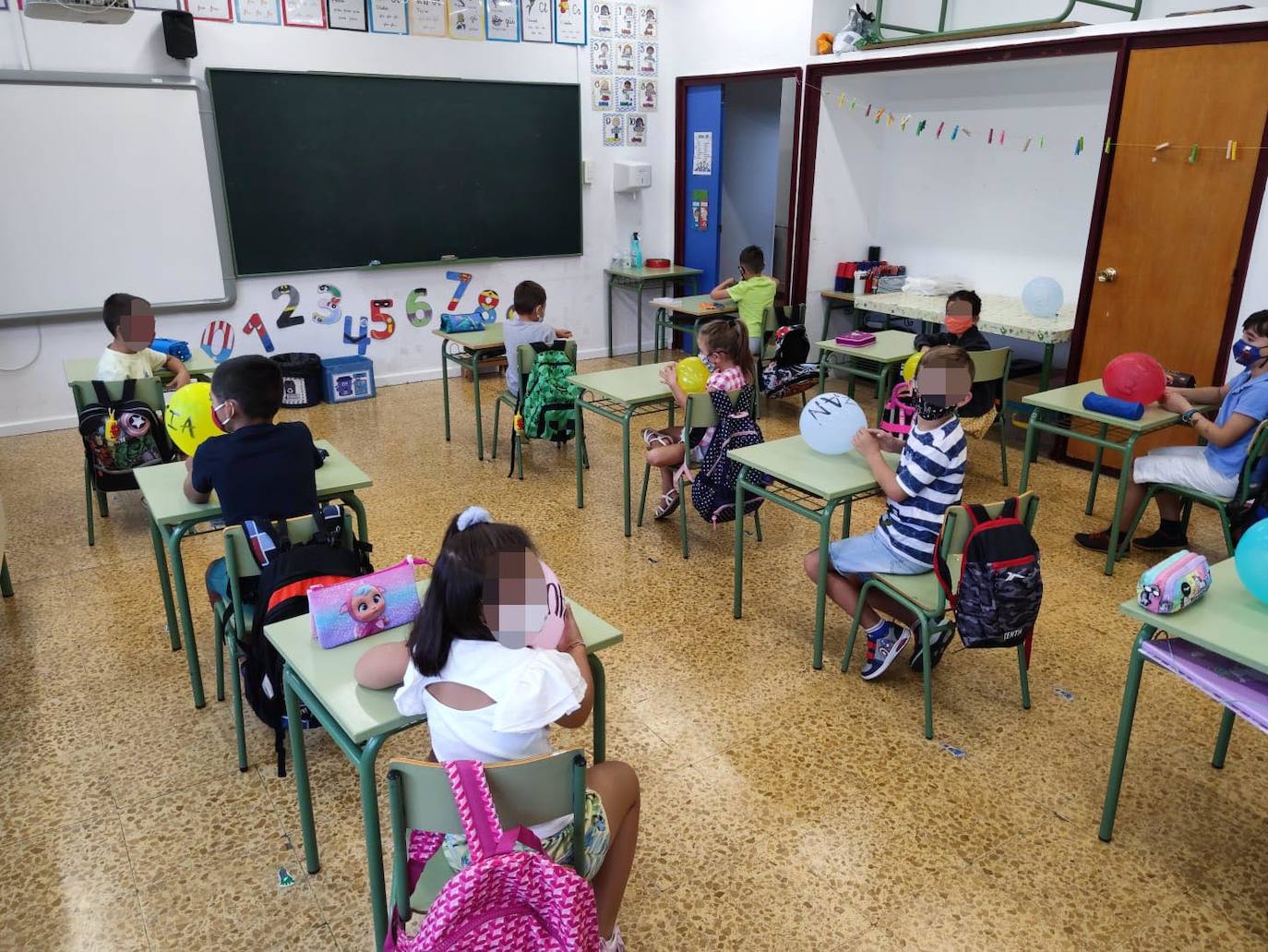Los alumnos retoman las clases con mascarillas y todo el protocolo covid en marcha