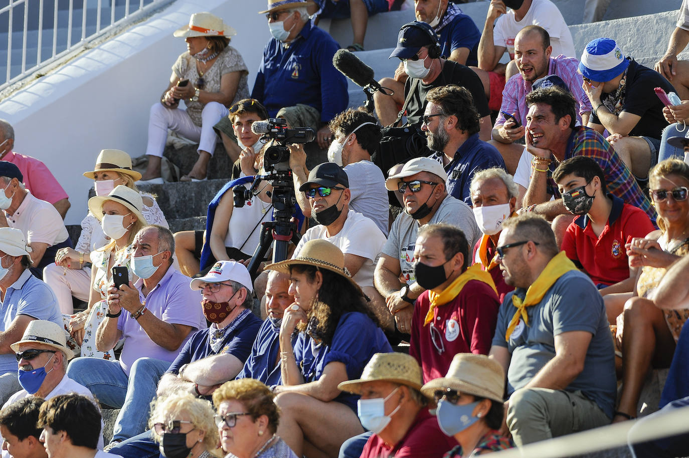 Fotos: Tarde de toros en Santoña