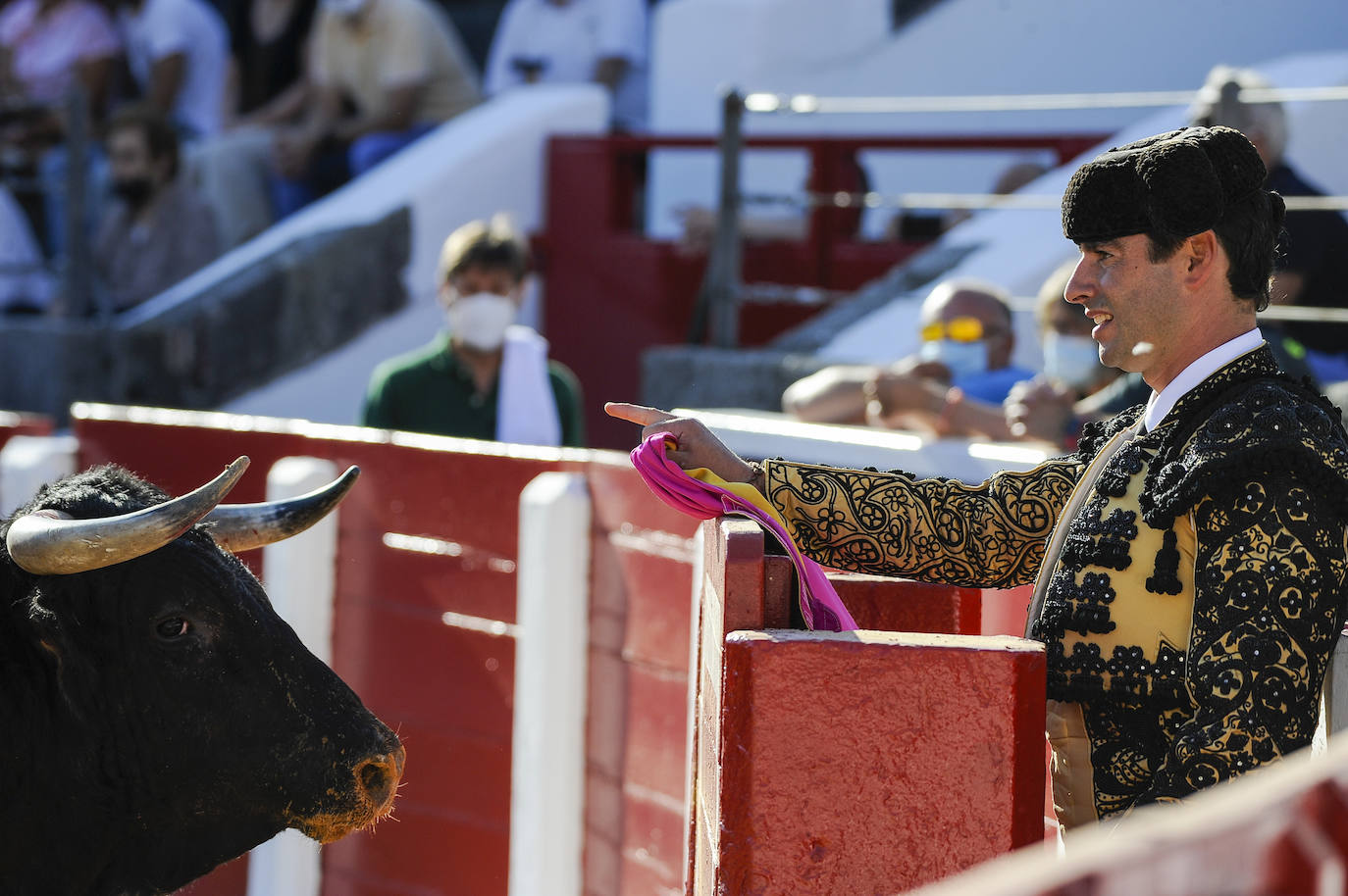 Fotos: Tarde de toros en Santoña