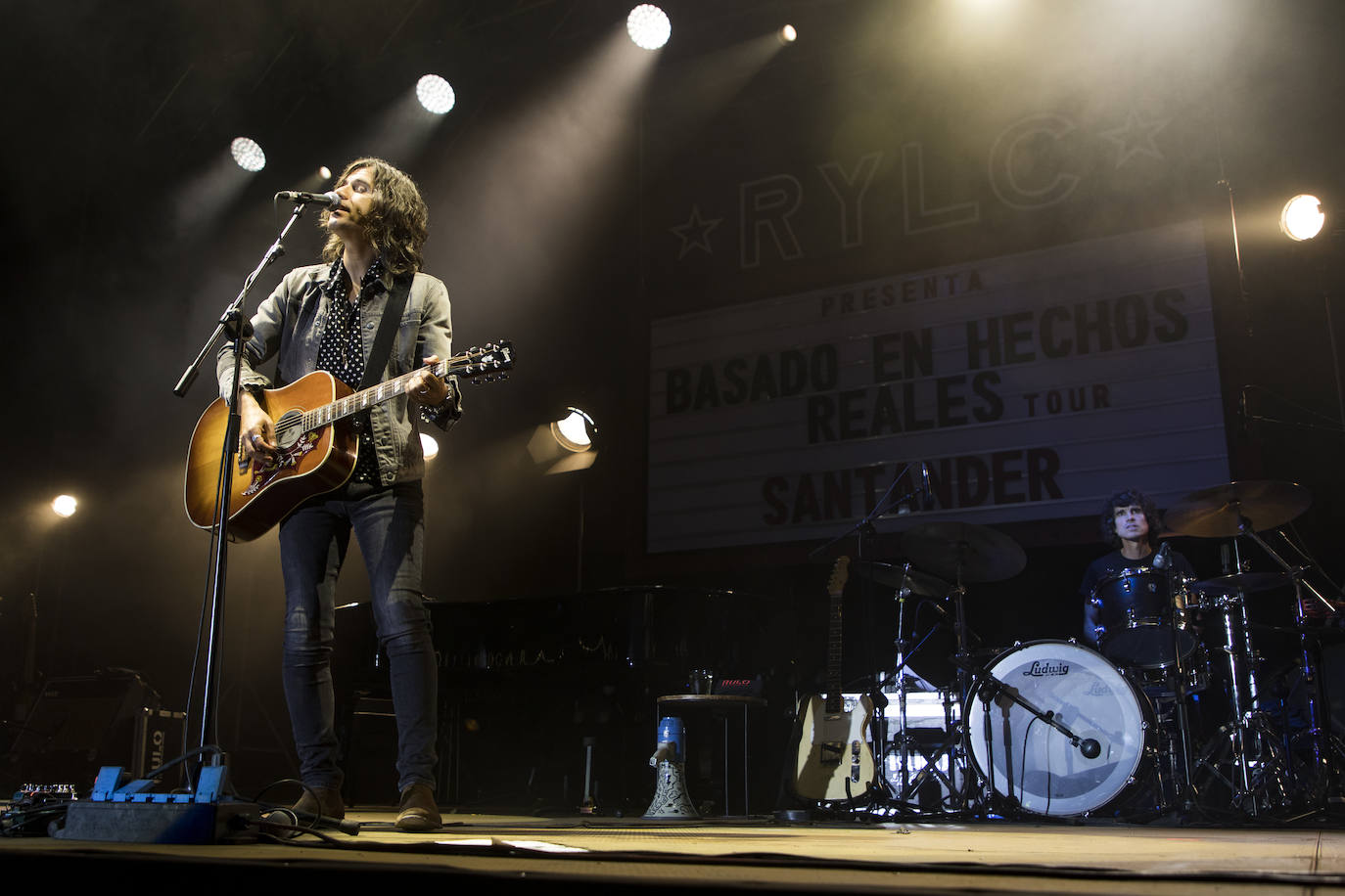 Fotos: La música de Rulo y la Contrabanda inunda la plaza