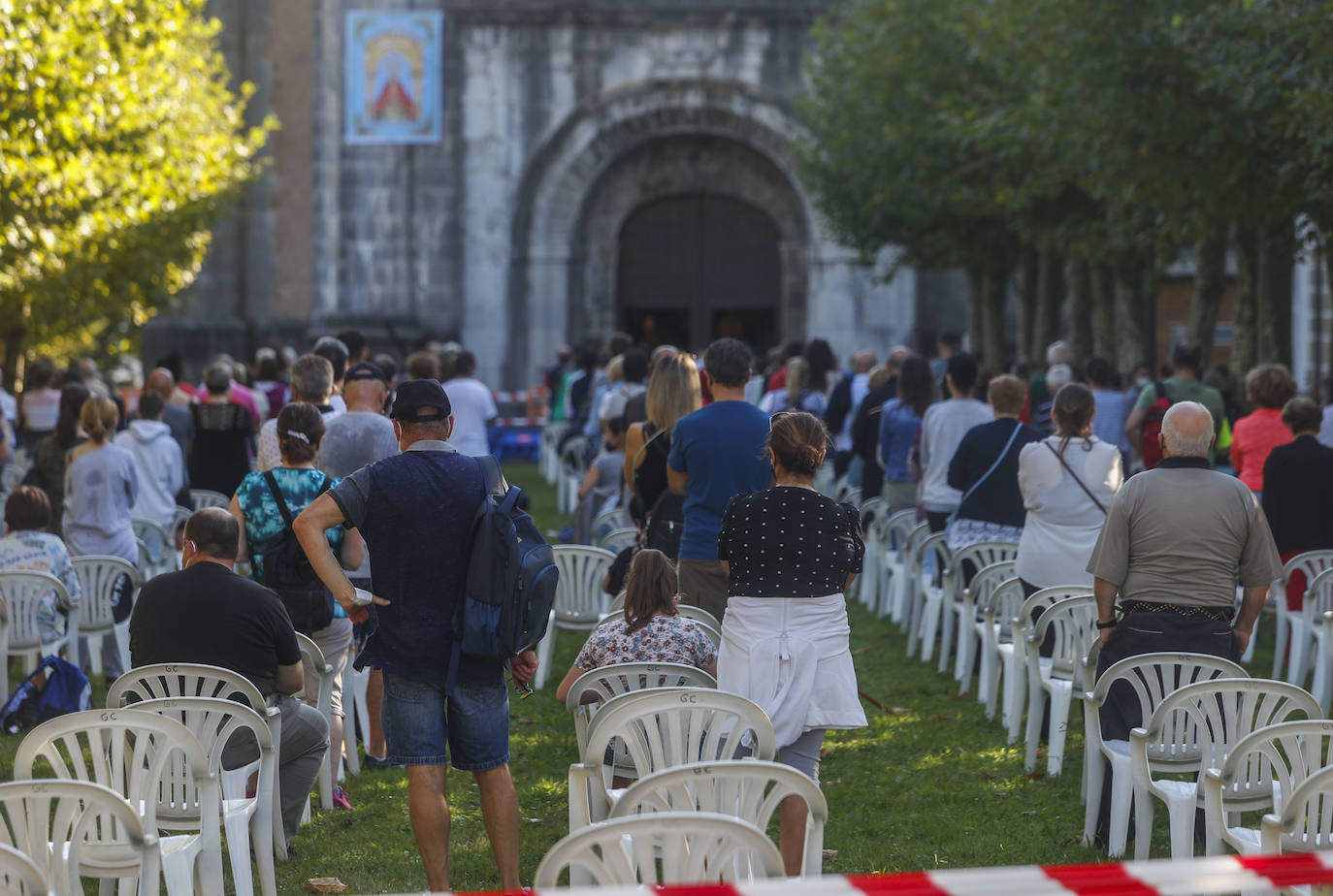 Fotos: Vuelve la vida al santuario de la Bien Aparecida