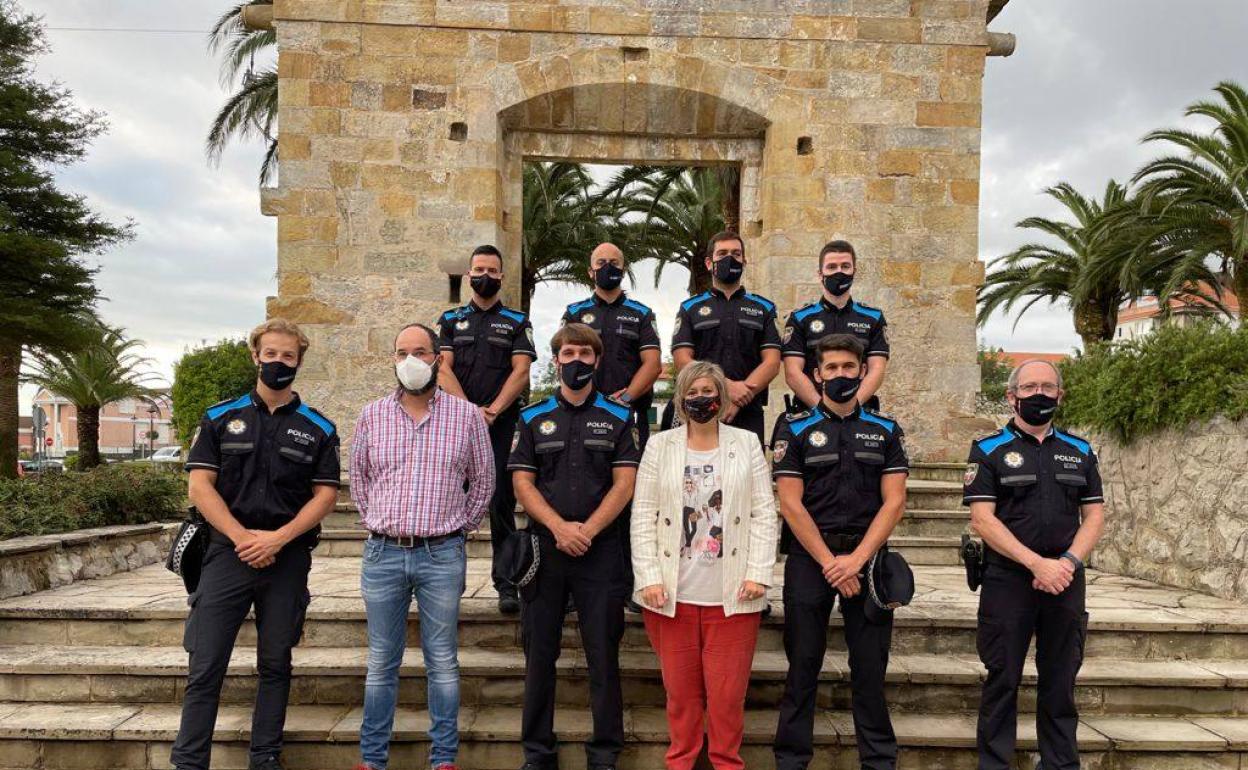 Toman posesión siete nuevos agentes de la Policía Local de Camargo