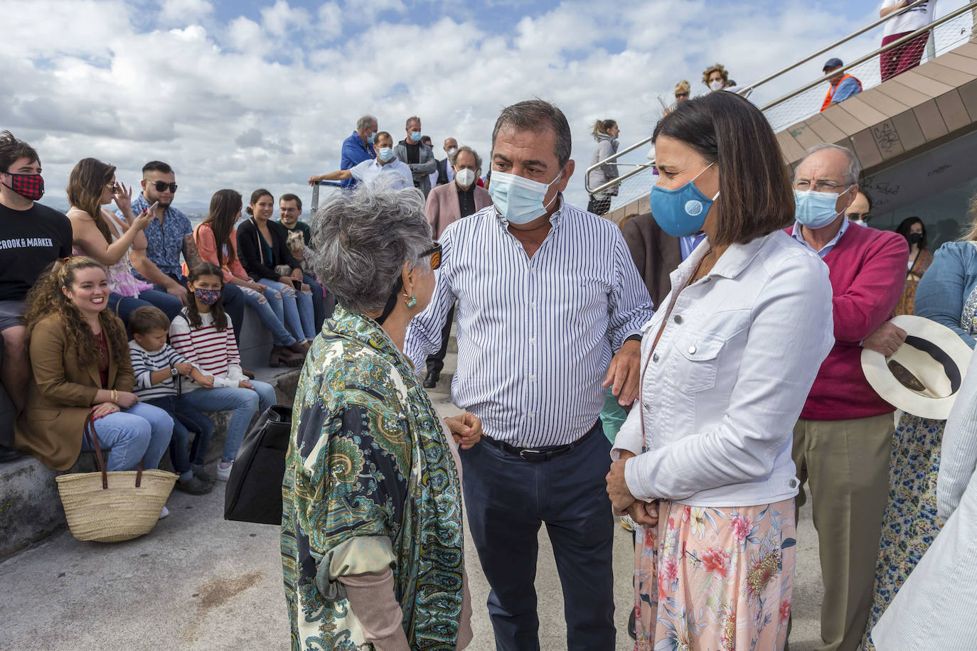 Fotos: Una paloma de la paz para Santander