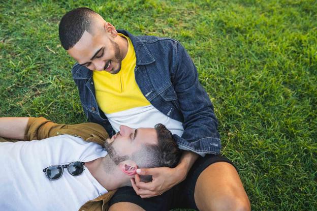 Conexión en pareja con la naturaleza.