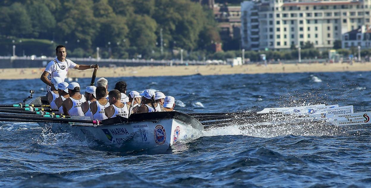 Pedreña, durante la regata clasificatoria de la Bandera de La Concha. 