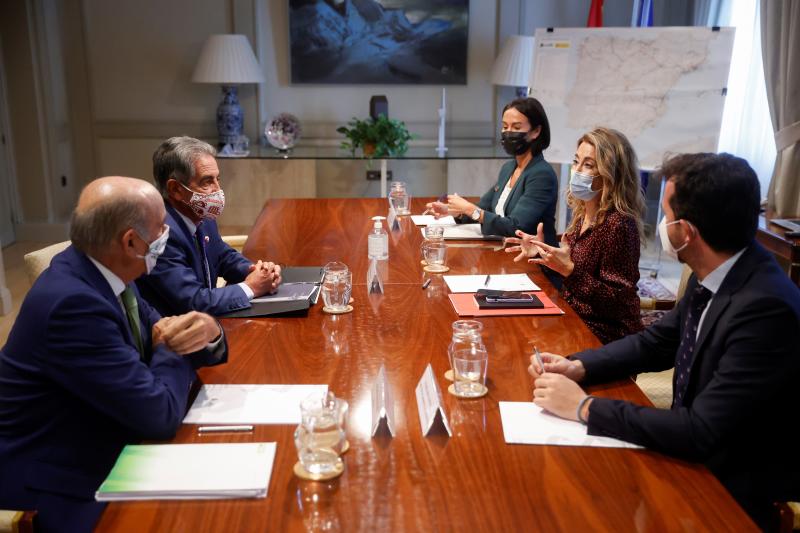 Fotos: La reunión de Revilla y la ministra Raquel Sánchez, en Madrid