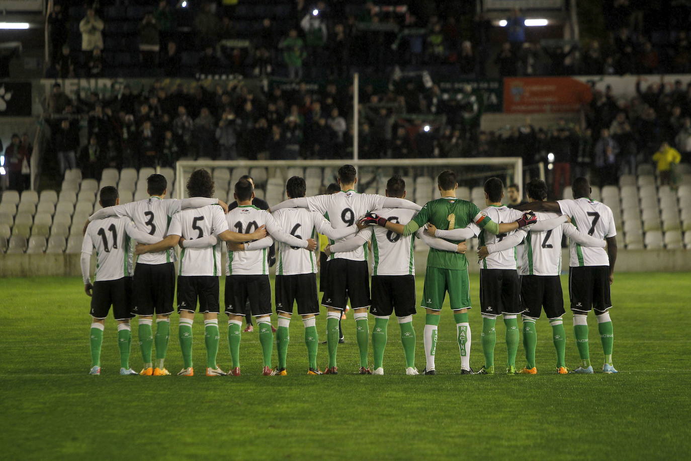 Esta imagen será el modelo de los artistas para el mural que preparan.