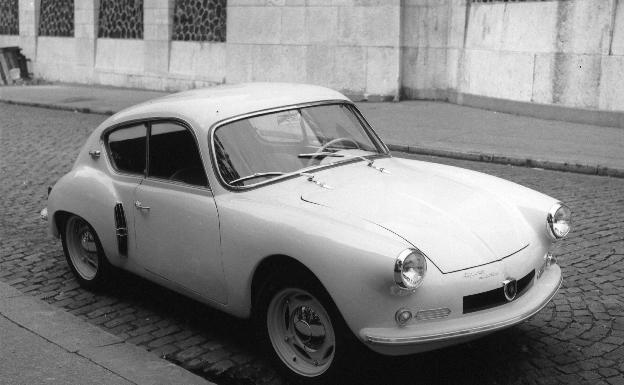 En 1958, el A 106 con el motor del Dauphine Gordini se convierte en el primer A 108