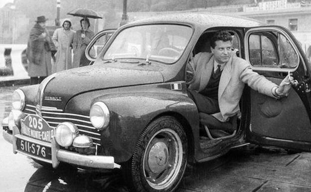 Jean Rédélé, con un Renault 4 CV en el Rallye de Monte-Carlo de 1951