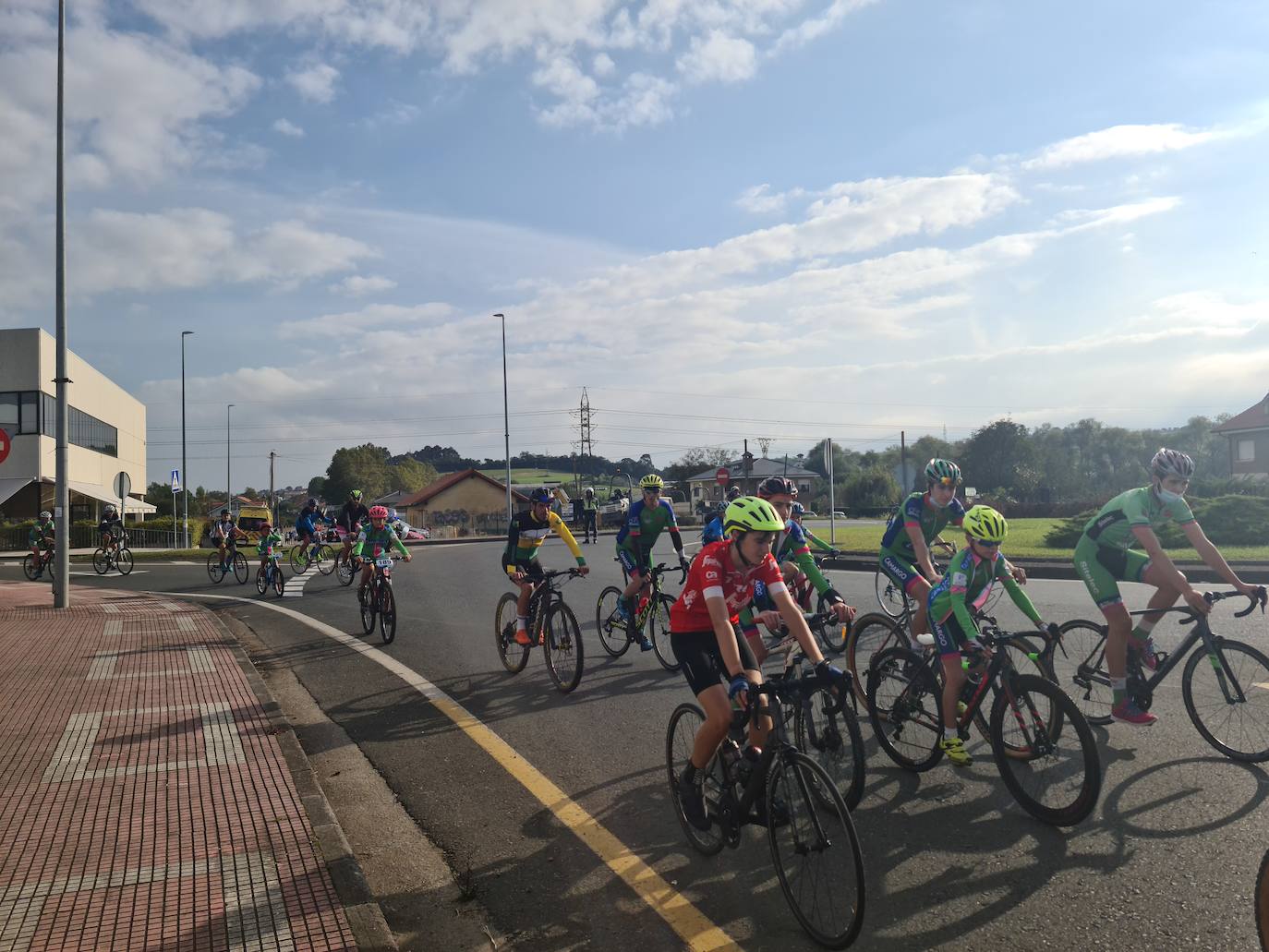 Fotos: Imágenes de la XXXVII edición del Día de la Bicicleta de Camargo