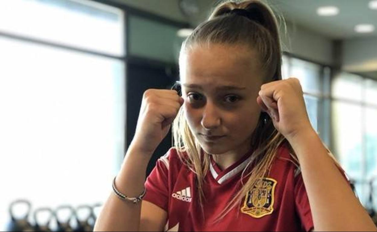 Karolina Sarasua es campeonade España de muay thai.