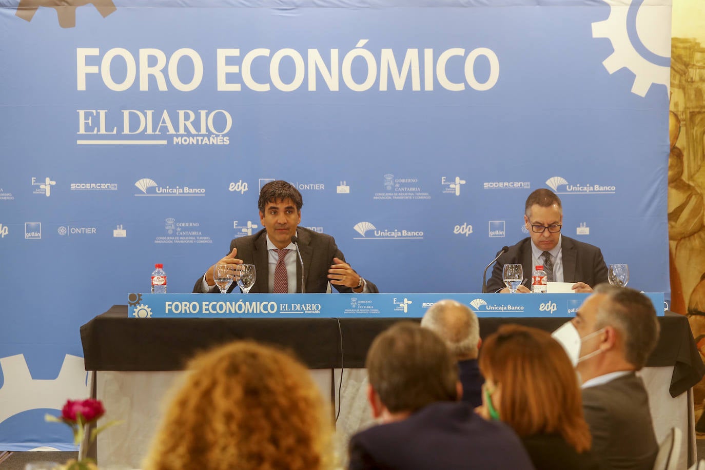 Fotos: García Andrés en el Foro Económico de El Diario Montañés