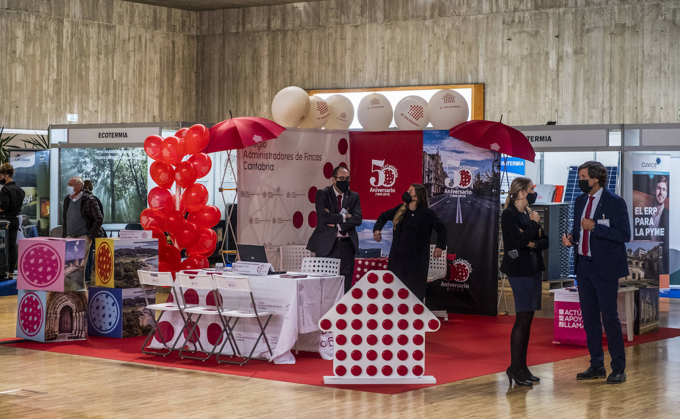 Los profesionales destacan la «positiva afluencia de público» en esta quinta edición del Salón Inmobiliario y que «el cliente no ha venido a perder el tiempo»