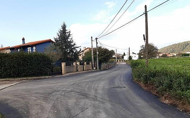 Una imagen de la vía renovada, la semana pasada, en La Llastra. 