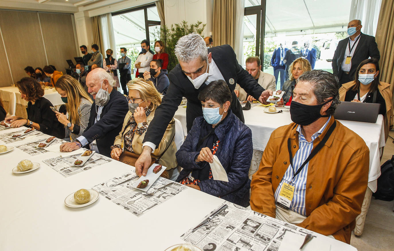 Ponencia Cata de carne patrocinada por Agrocantabria, durante la primera jornada de 'Sabor en Cantabria', en Puente Viesgo.