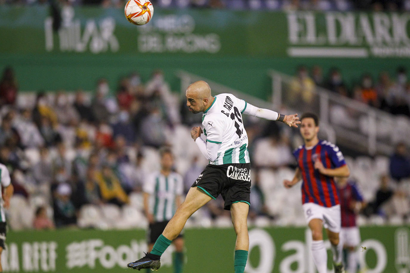 Fotos: Las imágenes del partido Racing-Leioa