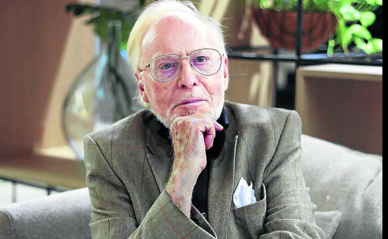 Mauricio Wiesenthal reivindica el respeto. «Las buenas maneras ahorran tiempo», dice. 