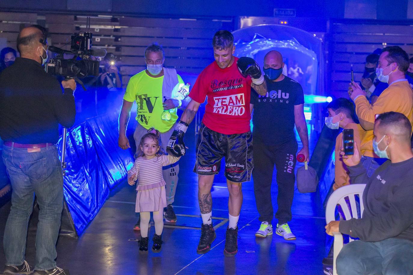 Fotos: Imágenes de la velada de boxeo en la que Jon Míguez retuvo el título de campeón de España de peso welter