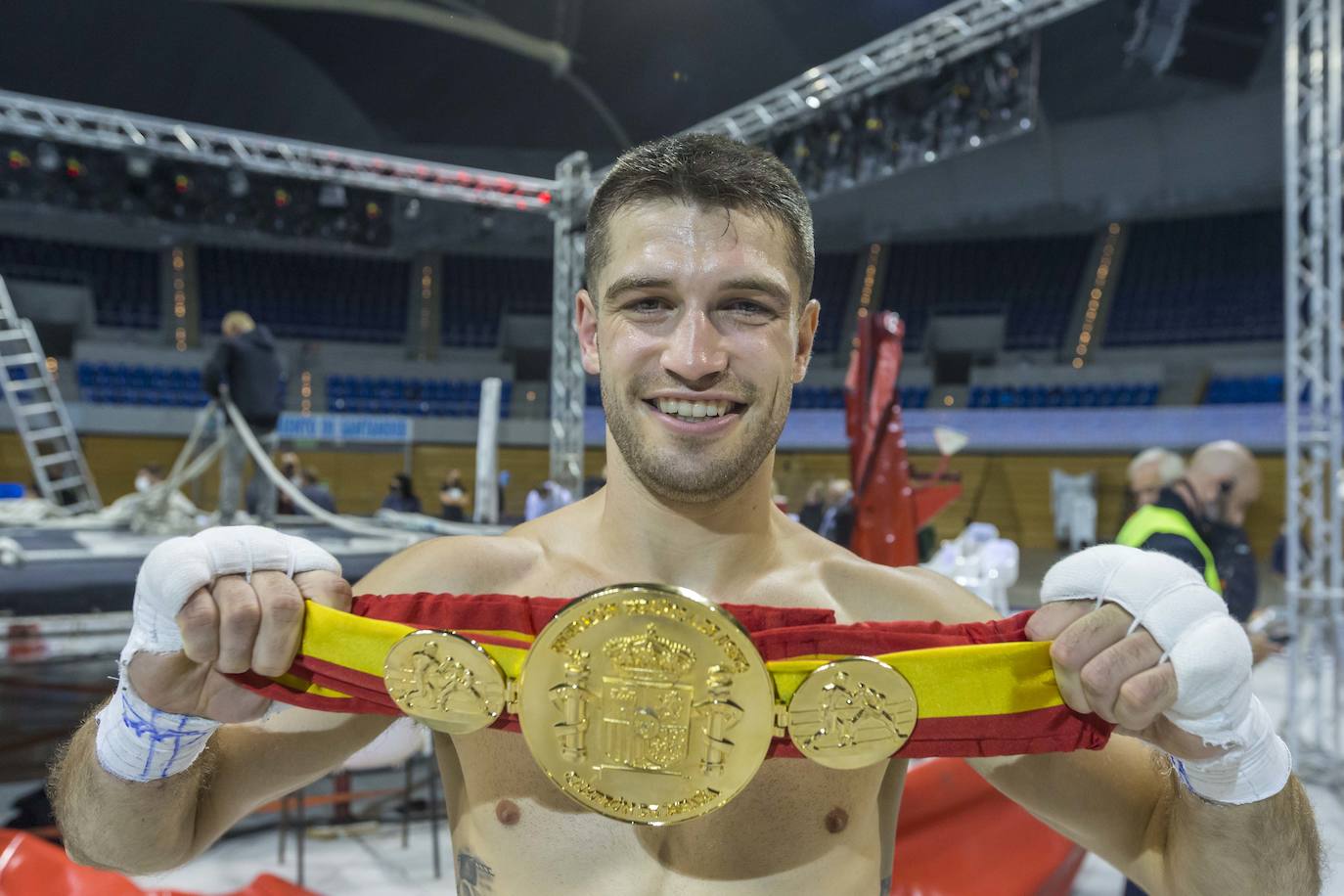 Fotos: Imágenes de la velada de boxeo en la que Jon Míguez retuvo el título de campeón de España de peso welter