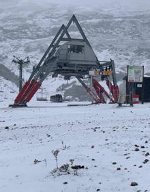 Imagen secundaria 2 - La nieve regresa a las cimas de Cantabria