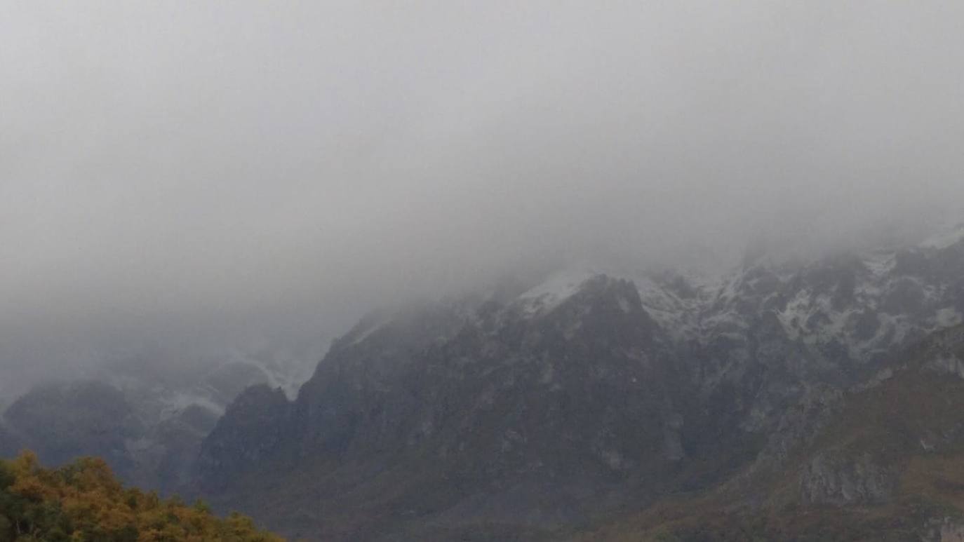 Vista del Macizo Oriental de Picos de Europa tomada desde Bedia (Camaleño).