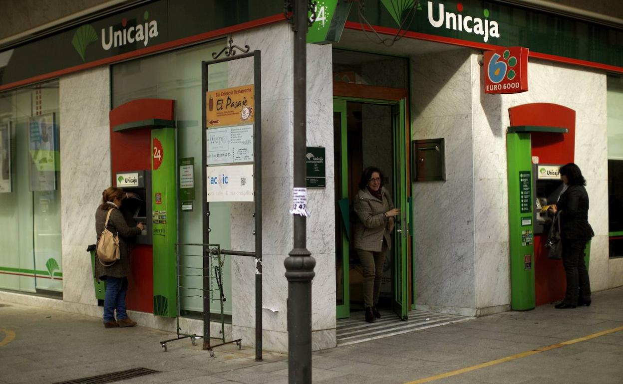 Imagen de una oficina de Unicaja