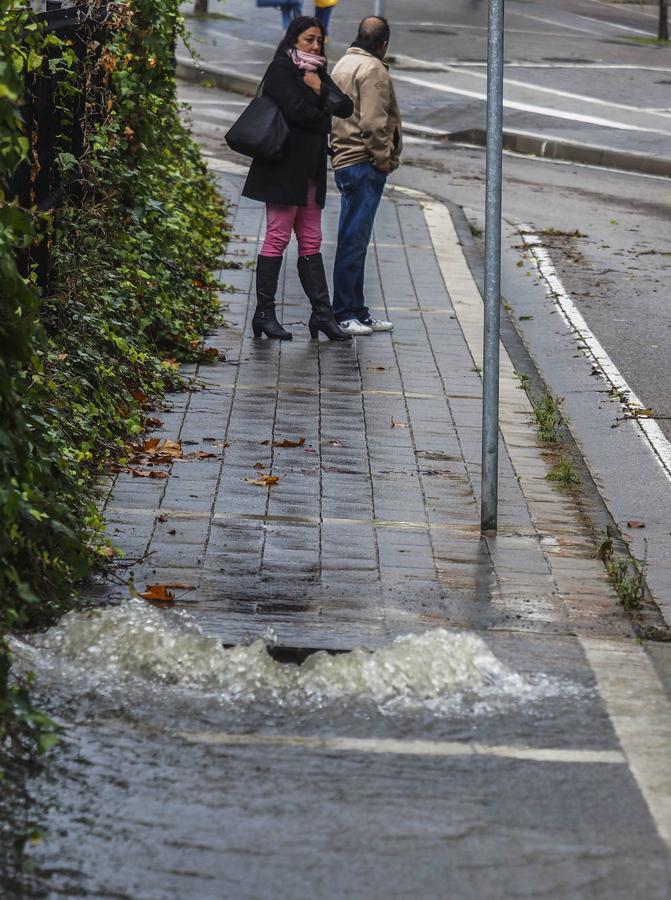 El tráfico y los negocios del entorno, los más afectados por las precipitaciones.