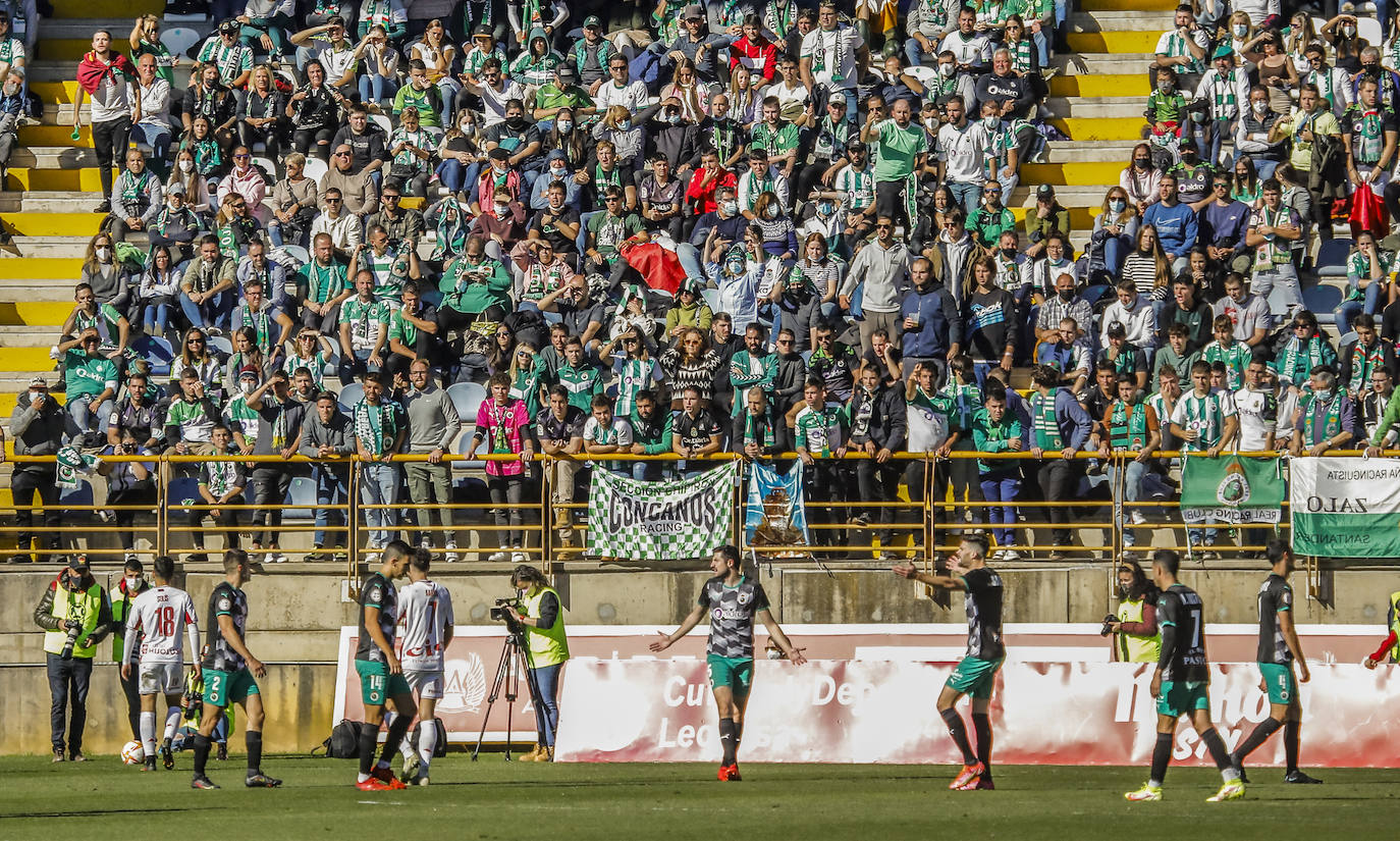 Fotos: Más de mil aficionados verdiblancos acuden a León