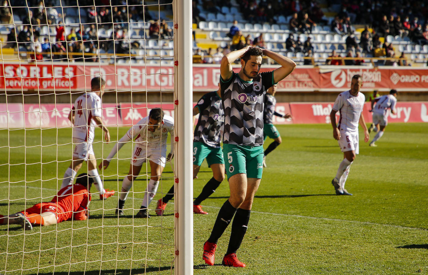 Fotos: Las mejores imágenes del Cultural Leonesa-Racing