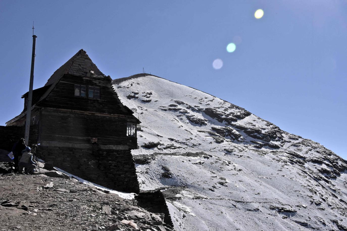 En 2009, las pistas de esta instalación de los andes bolivianos se transformaron en el testimonio aterrador del avance acelerado del cambio climático.