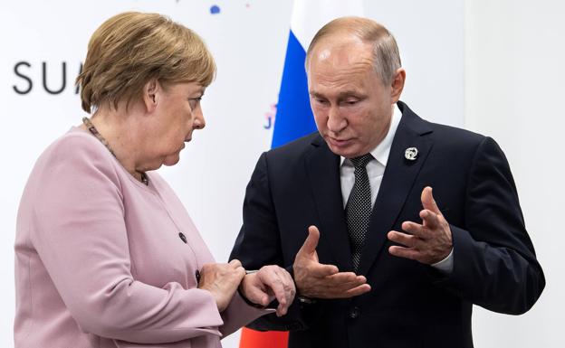 Merkel pide a Putin que intervenga en el conflicto de Bielorrusia y Polonia