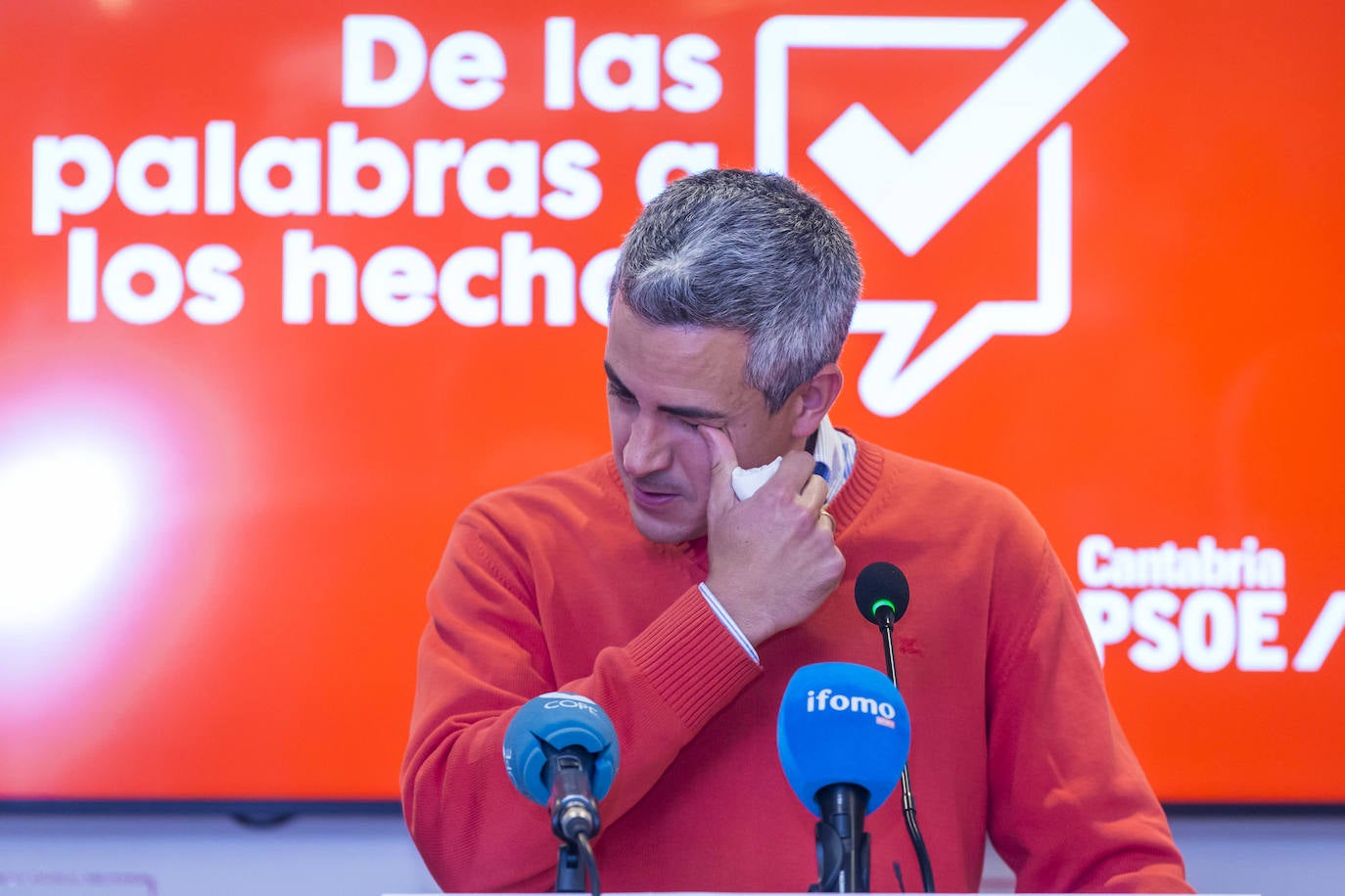 El vicepresidente regional seguirá siendo secretario general del partido tras imponerse a Judith Pérez en las elecciones internas