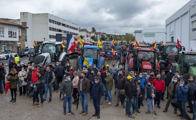 Tractorada en Renedo 