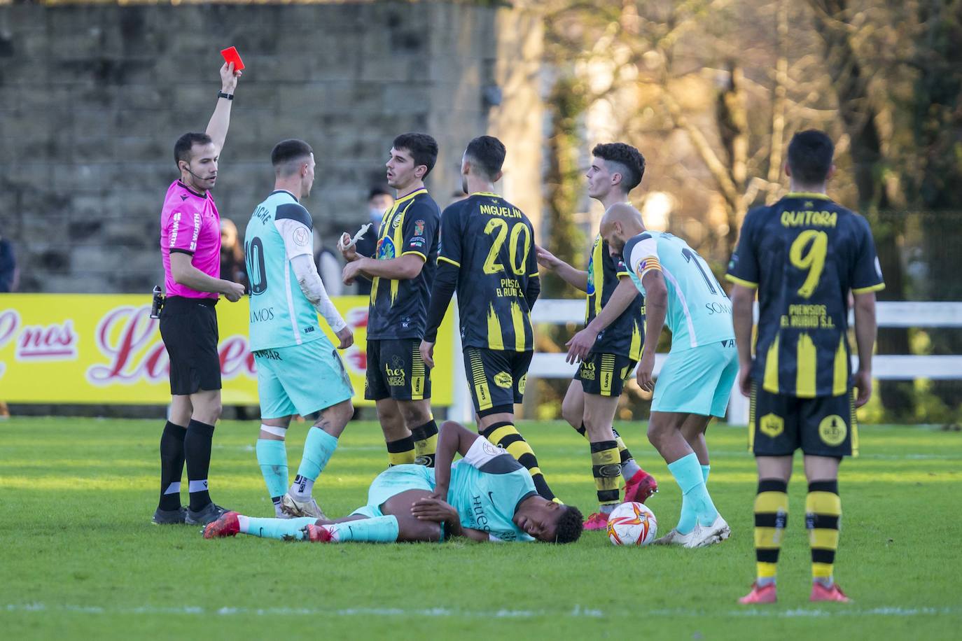 Fotos: Imágenes del partido Cayón-Huesca