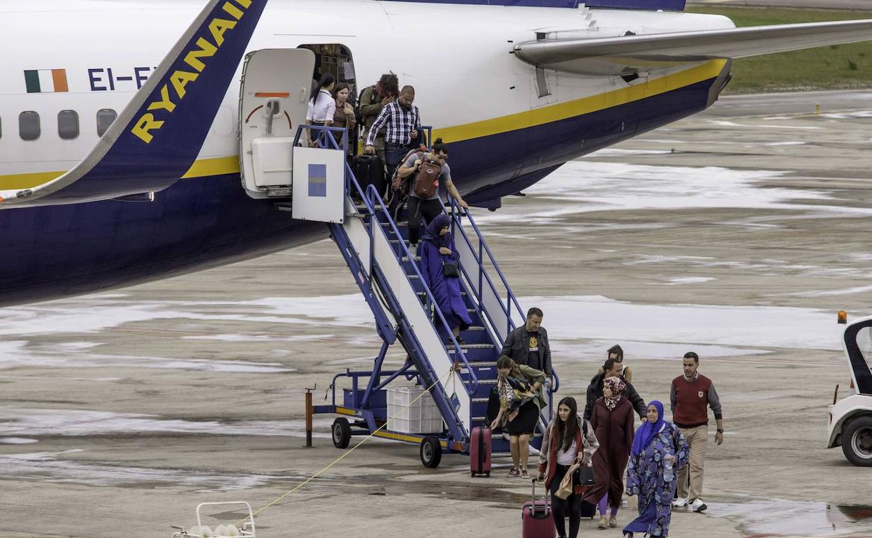 Imagen de archivo de un vuelo procedente de Marrakech en el aeropuerto Seve Ballesteros.