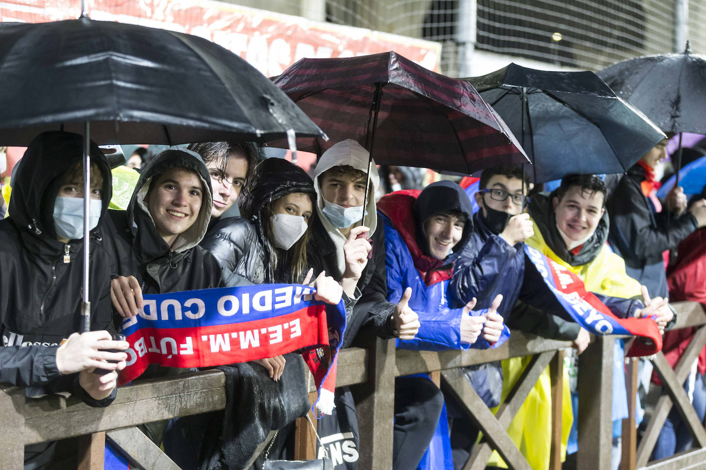 Fotos: Imágenes del partido Solares-Espanyol