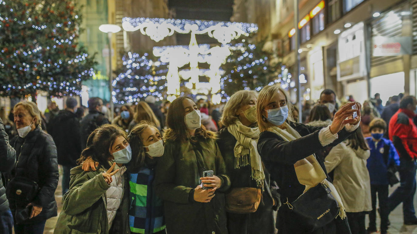 Fotos: Las luces y el ambiente abren la Navidad en Santander