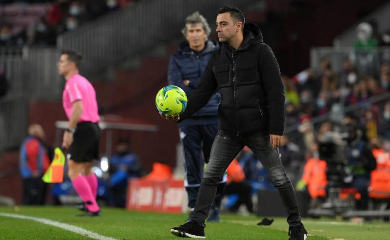 Xavi, durante el Barça-Betis.