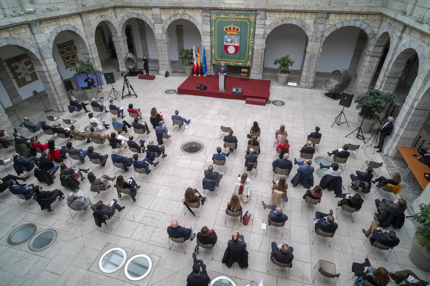 El Parlamento de Cantabria celebró este lunes el acto de aniversario de la Constitución.