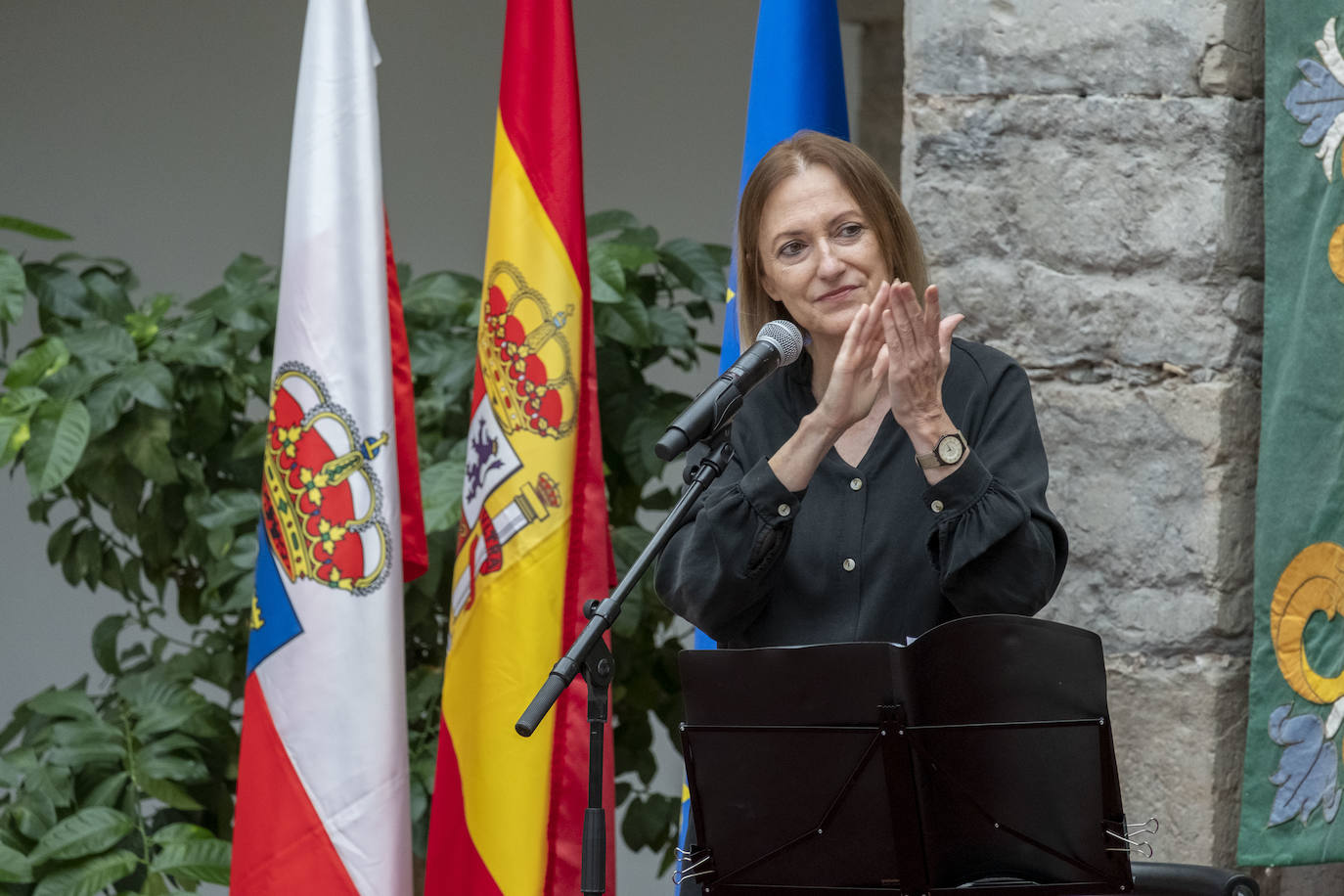 El Parlamento de Cantabria celebró este lunes el acto de aniversario de la Constitución.