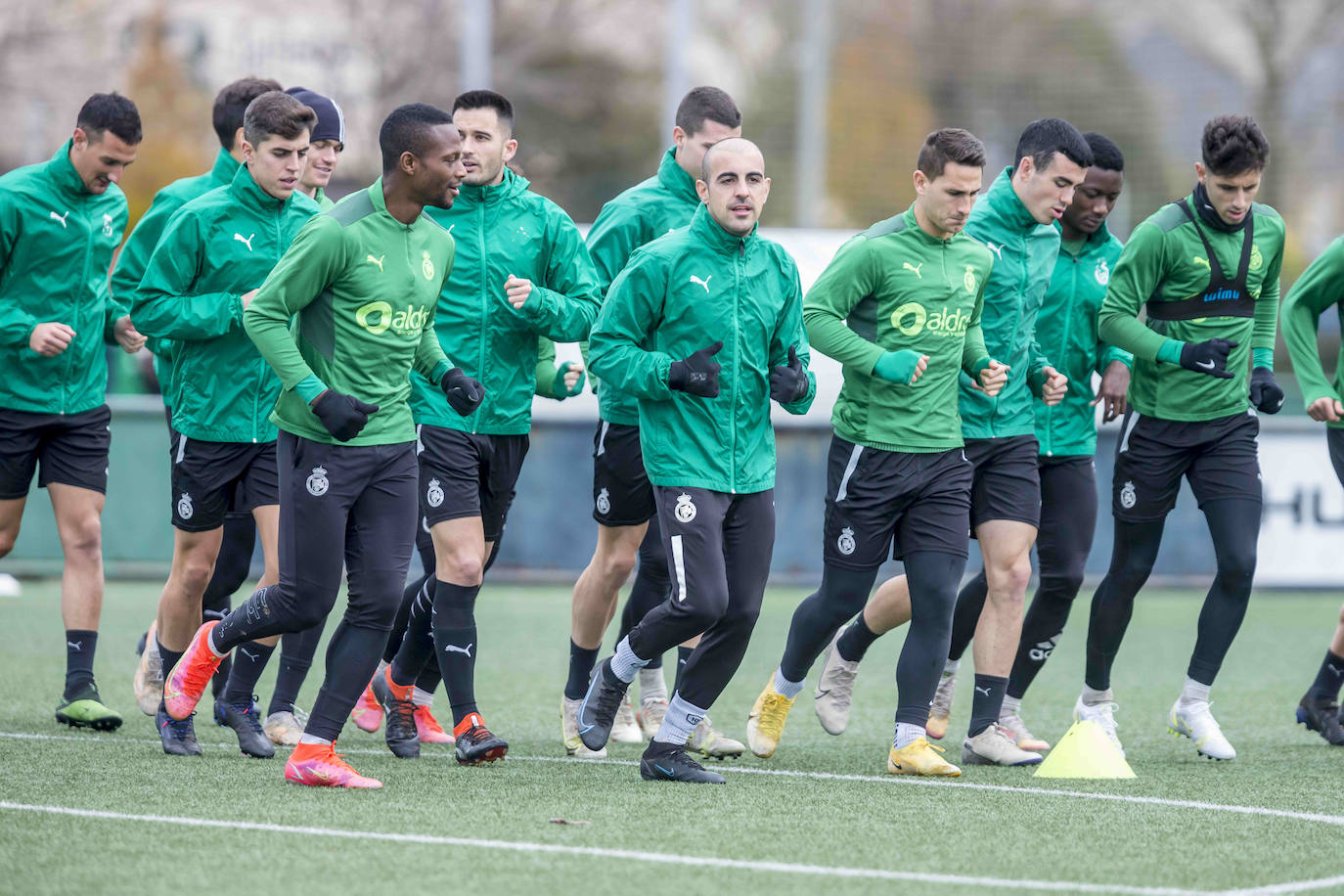 Fotos: Entrenamiento del Racing para preparar el choque ante el Rayo Majadahonda