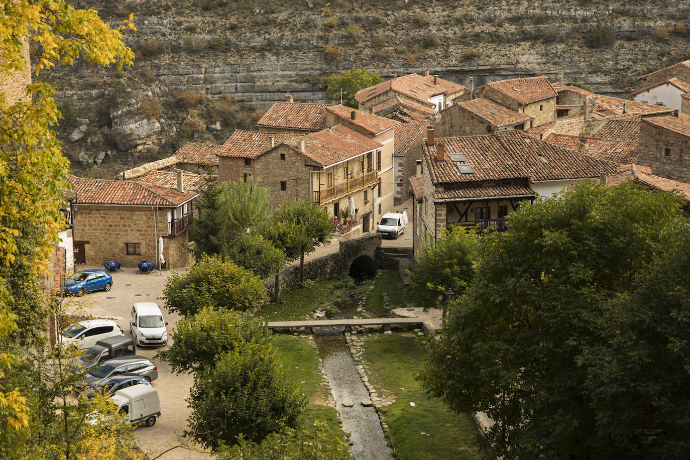 Vista desde lo alto de Orbaneja del Castillo.