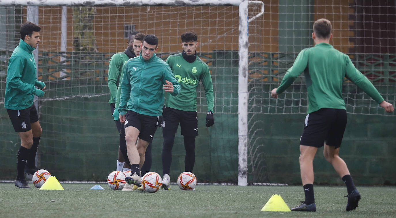 Fotos: El Racing prepara su partido ante el Extremadura