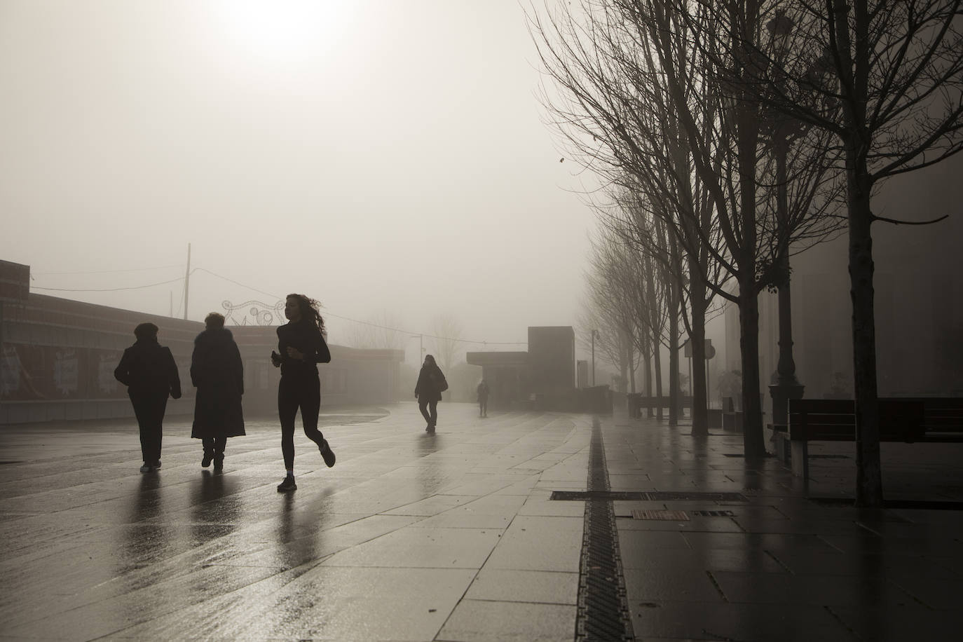 Fotos: La niebla en el amanecer de Santander