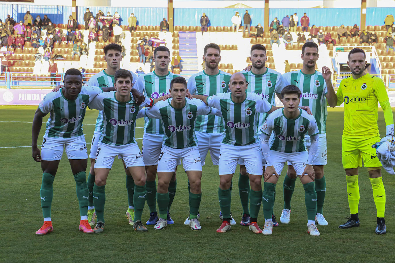 Fotos: El Racing se impone en Extremadura