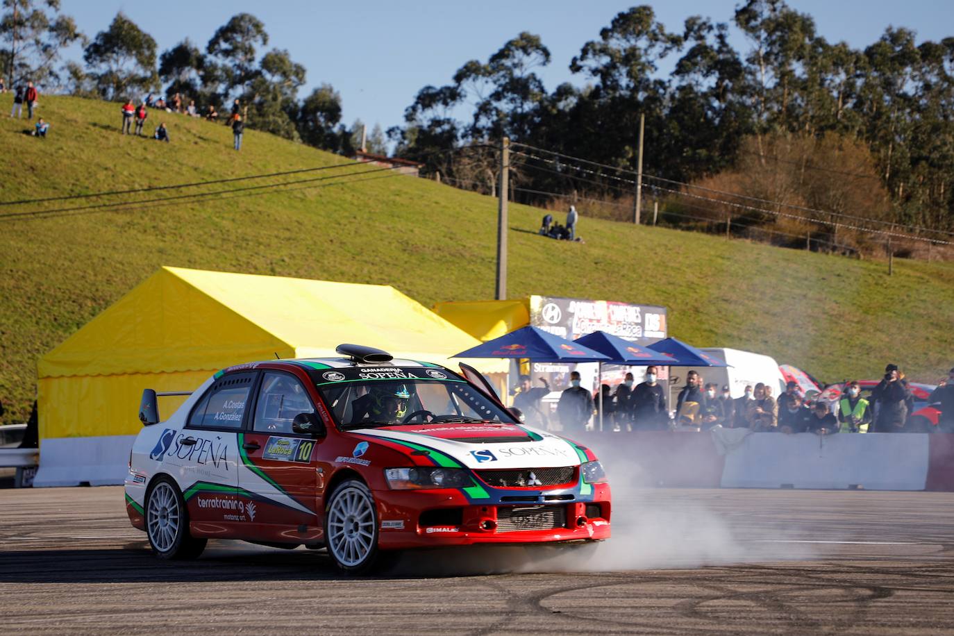 Fotos: Óscar Palacio se impone en la Carrera de Campeones