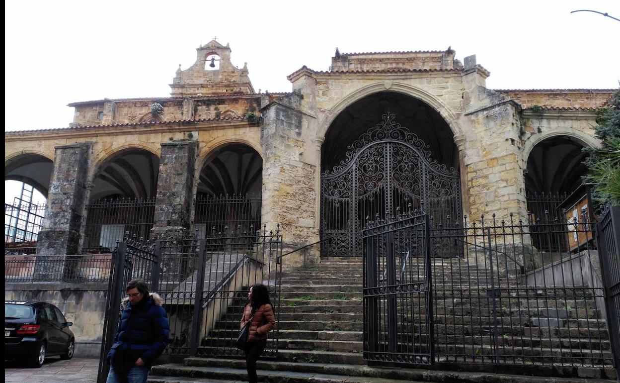 Renovada la cubierta de la iglesia de Santa María de la Asunción de Laredo