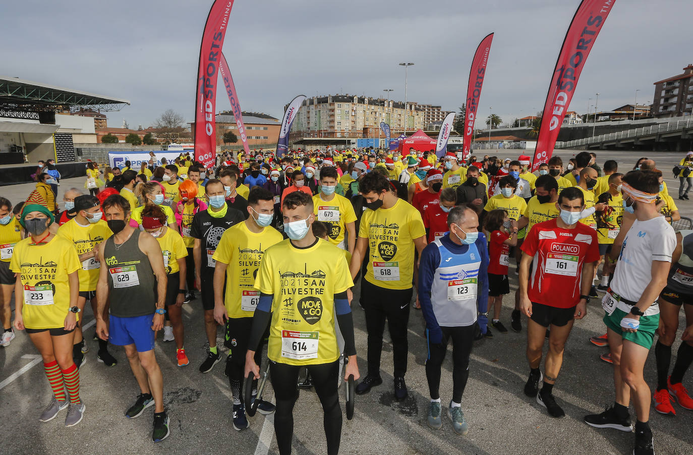 Fotos: Así ha transcurrido la San Silvestre de Torrelavega para recaudar alimentos para Cruz Roja