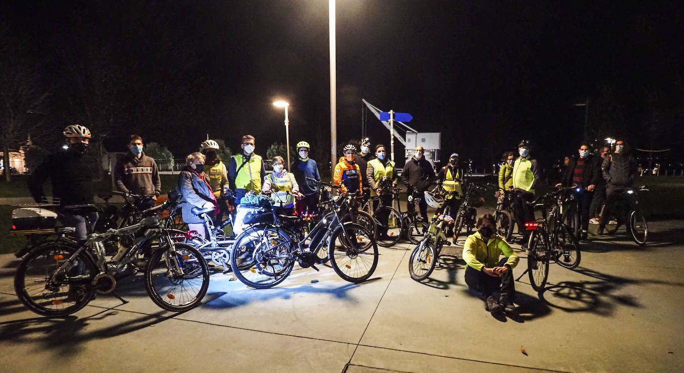 Fotos: &#039;Bicicletada navideña&#039; en Santander